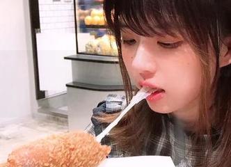 全集都想收藏，闪月半的美足，用脚也能引发视觉的流浪。