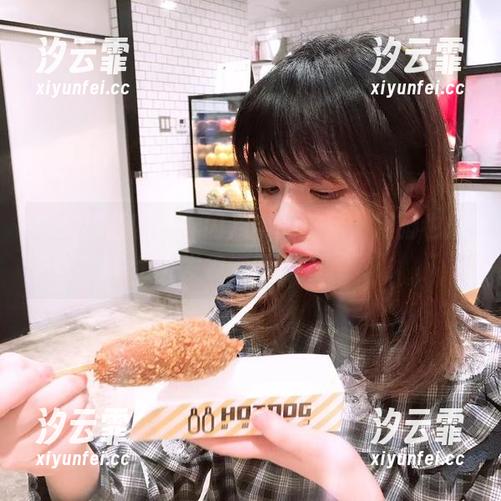 全集都想收藏，闪月半的美足，用脚也能引发视觉的流浪。